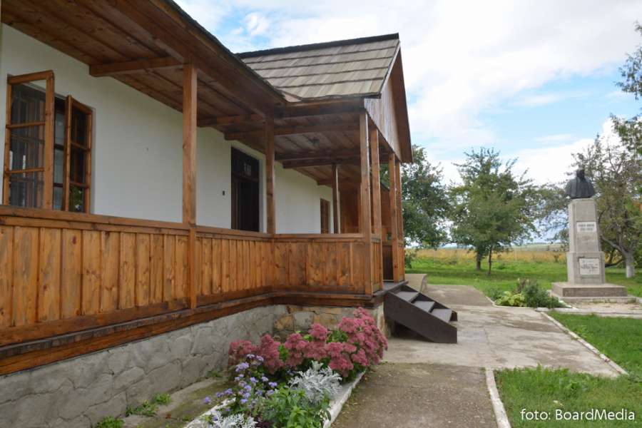 Casa-Memoriala-George-Enescu-Liveni